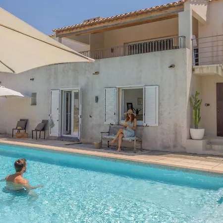 Bollaccia - Piscine Privée Proche De La Villa Aregno